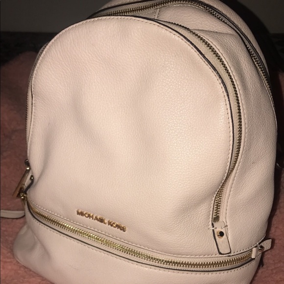 Michael Kors backpack - Picture 5 of 8